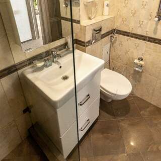 Гостиница Тета Кропоткин НОМЕР 1 КАТЕГОРИИ С ДВУСПАЛЬНОЙ КРОВАТЬЮ-3