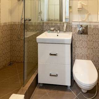 Гостиница Тета Кропоткин ЭКОНОМ + (БЕЗ ОКНА)-4